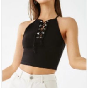 Cropped tank top with crossed stitching in front